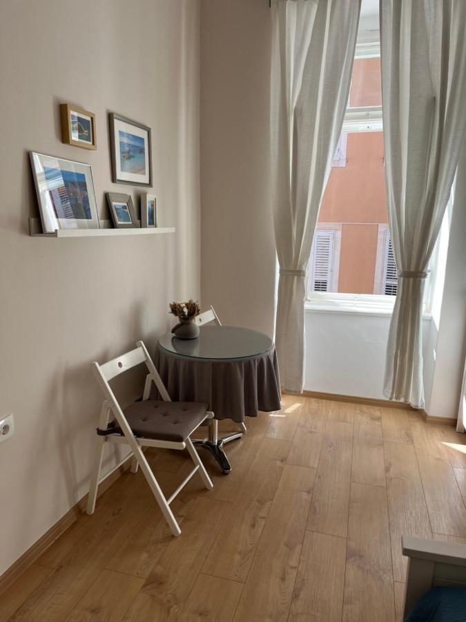 Apartment Check In Pula Extérieur photo